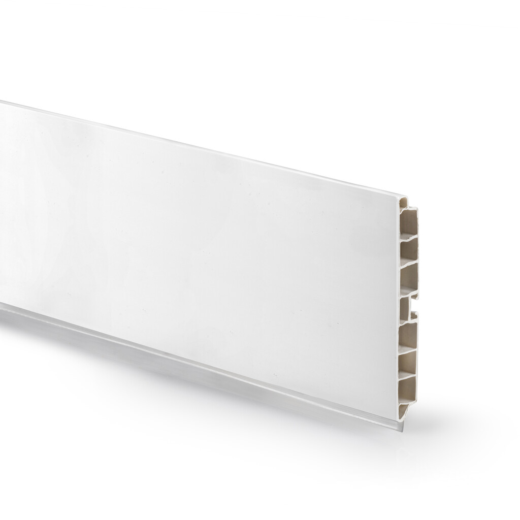 Plinth for kitchen H: 100 mm / L: 3.9 m